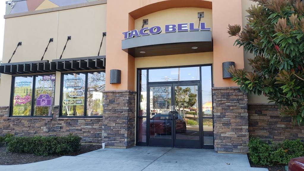 Taco Bell | meal takeaway | 1940 Oceanside Blvd, Oceanside, CA 92054, USA | 7607220925 OR +1 760-722-0925
