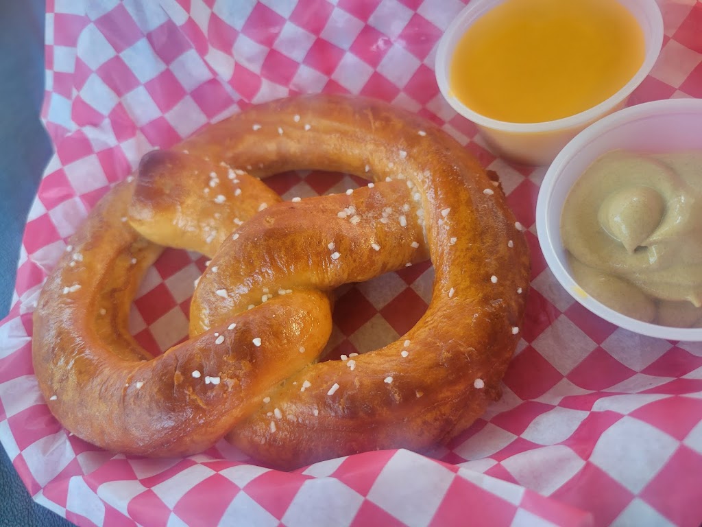 Schneiders Gasthaus and Biergarten | restaurant | 5507 N Ware Rd, McAllen, TX 78504, USA | 9562420335 OR +1 956-242-0335