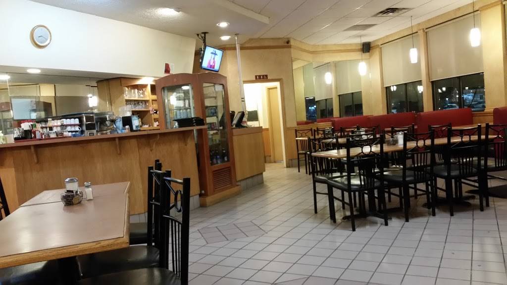 Georgian Family Restaurant | bakery | 401 Hume St, Collingwood, ON L9Y 1W7, Canada | 7054460770 OR +1 705-446-0770