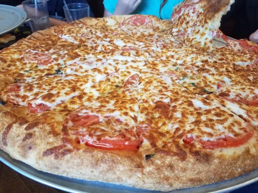 Pizza Place of Highlands | restaurant | 365 Main St, Highlands, NC 28741, USA | 8285265660 OR +1 828-526-5660