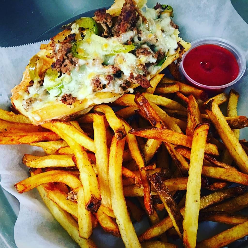 Burke Publick House | restaurant | 482 VT-114, East Burke, VT 05832, USA | 8026261188 OR +1 802-626-1188