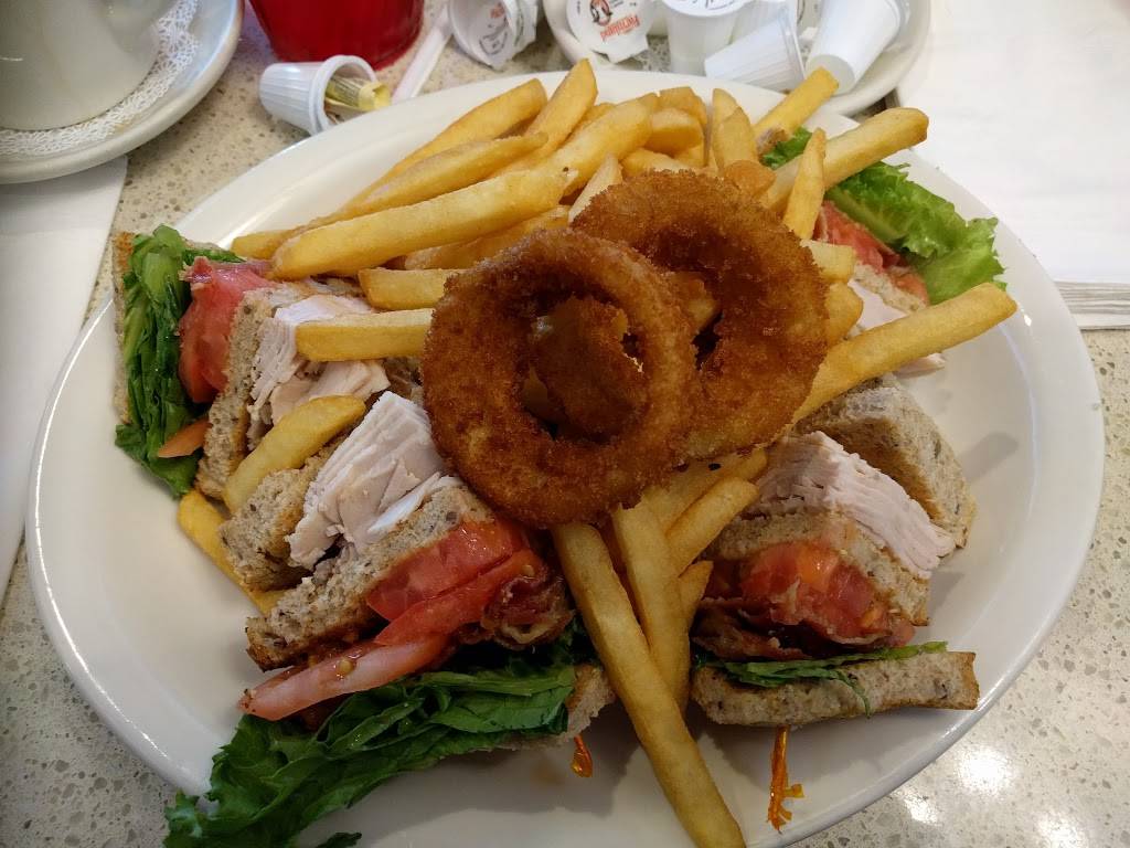 Cross Bay Diner | restaurant | 160-31 Cross Bay Blvd, Howard Beach, NY 11414, USA | 7188489401 OR +1 718-848-9401