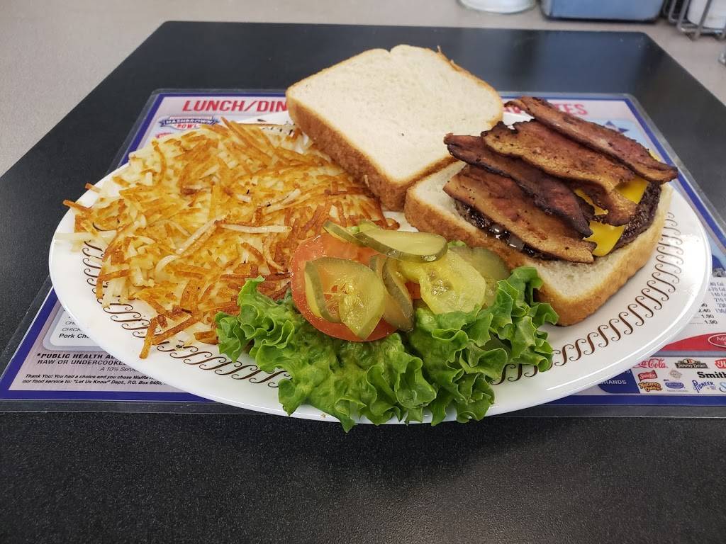 Waffle House | meal takeaway | 1100 E W Pioneer Pkwy, Grand Prairie, TX 75051, USA | 4692607532 OR +1 469-260-7532