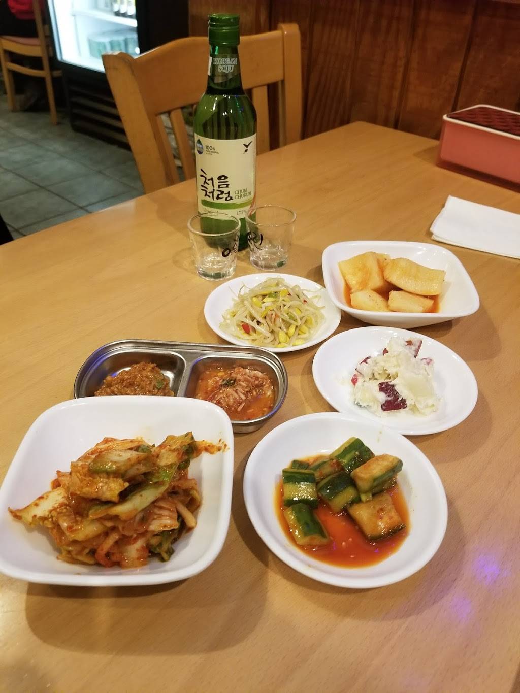 Gom Ba Woo | restaurant | 7133 Columbia Pike C, Annandale, VA 22003, USA | 7036421577 OR +1 703-642-1577