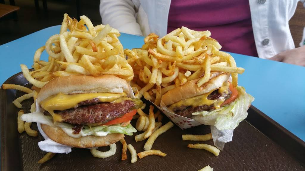 Skips Snack Bar | meal takeaway | 92 E Main St, Merrimac, MA 01860, USA | 9783468686 OR +1 978-346-8686