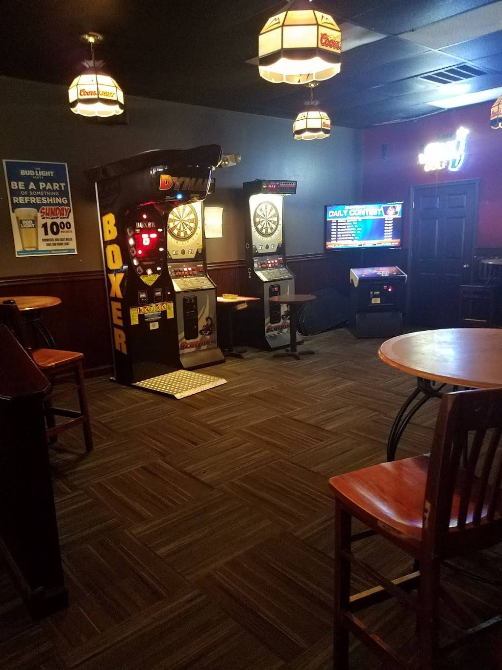 Wooly ClubHouse Restaurant & Bar | restaurant | 565 S Jefferson Ave, Cookeville, TN 38501, USA | 9318540117 OR +1 931-854-0117