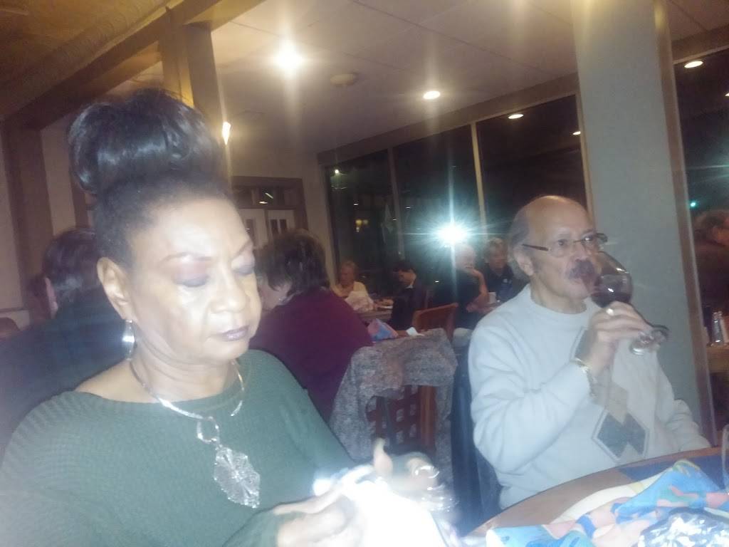 Golden Krust | restaurant | 3500 East-West Hwy, Hyattsville, MD 20782, USA | 3015597962 OR +1 301-559-7962