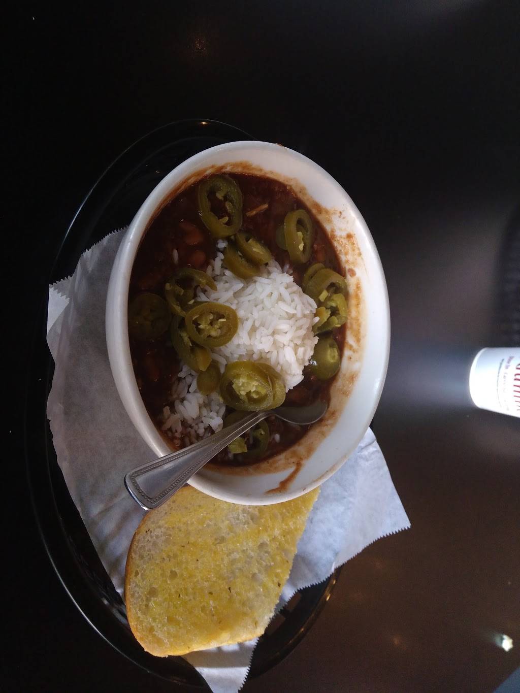 J. Gumbos | restaurant | 665 Wabash Ave, Terre Haute, IN 47807, USA | 8129172010 OR +1 812-917-2010