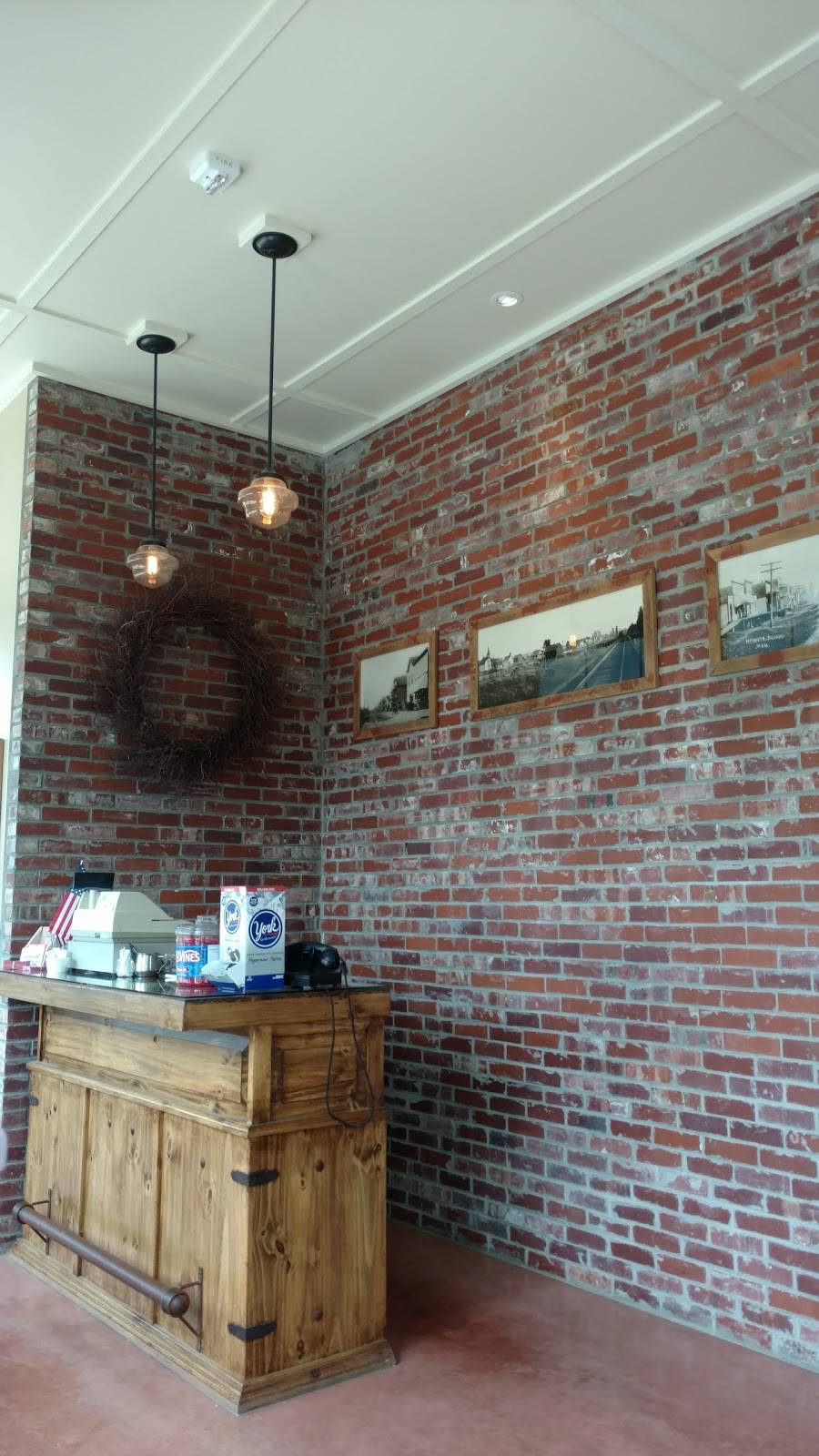 Willow & Jims Country Cafe | restaurant | 1421 Pioneer Hwy, Silvana, WA 98287, USA | 3606520372 OR +1 360-652-0372