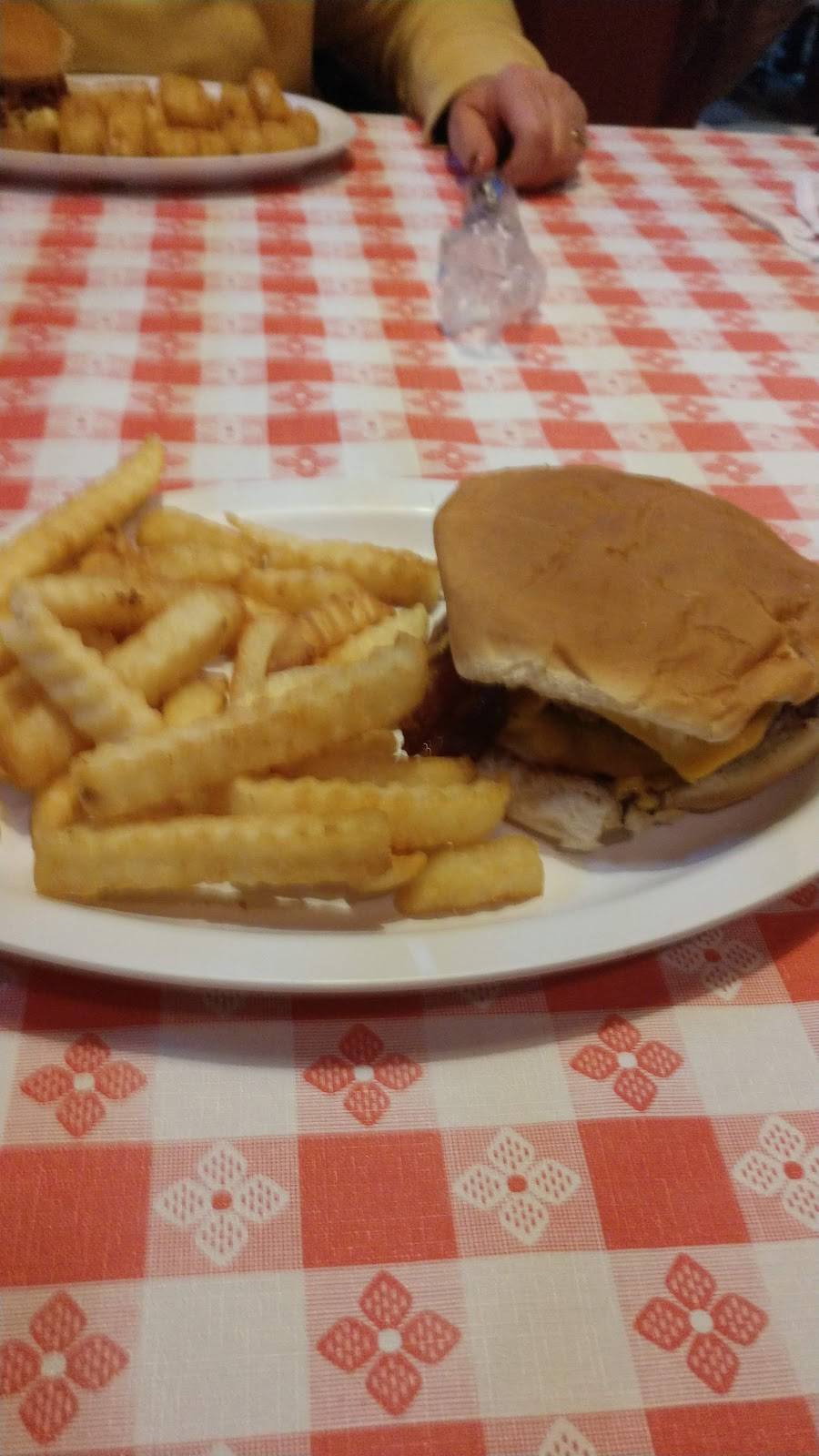 Gilt Edge Cafe | restaurant | 10448 TN-59, Burlison, TN 38015, USA | 9014766446 OR +1 901-476-6446