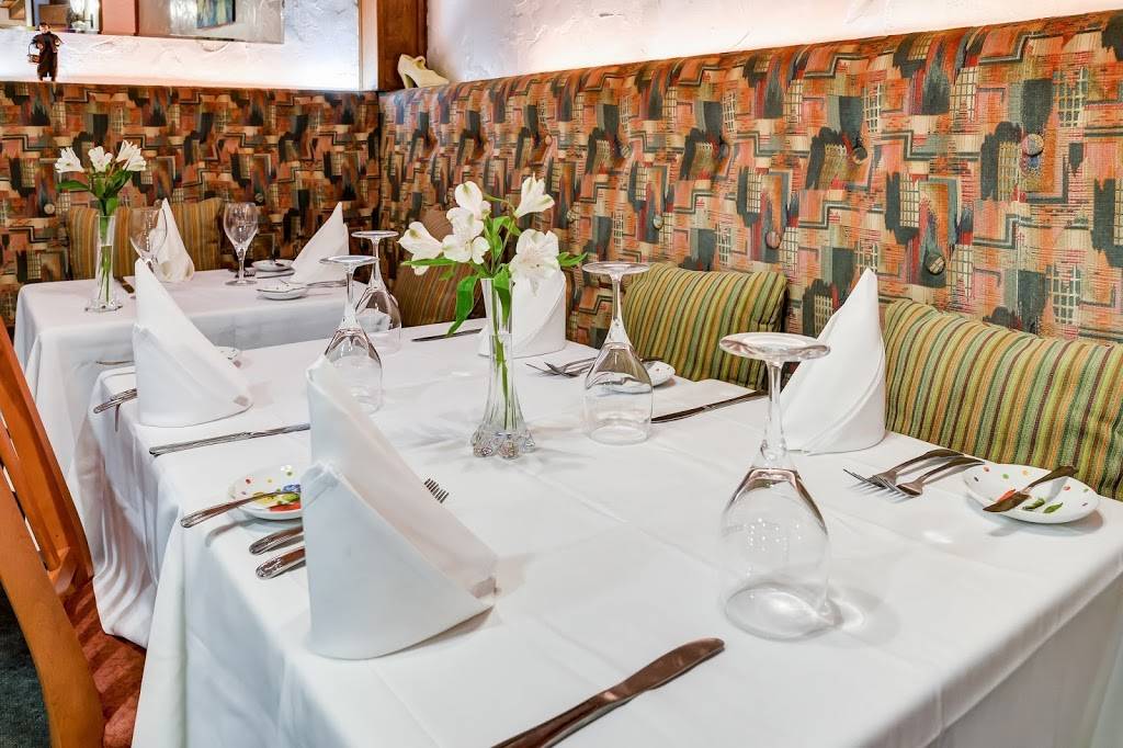 Le Vieux Logis | restaurant | 7925 Old Georgetown Rd, Bethesda, MD 20814, USA | 3016526816 OR +1 301-652-6816