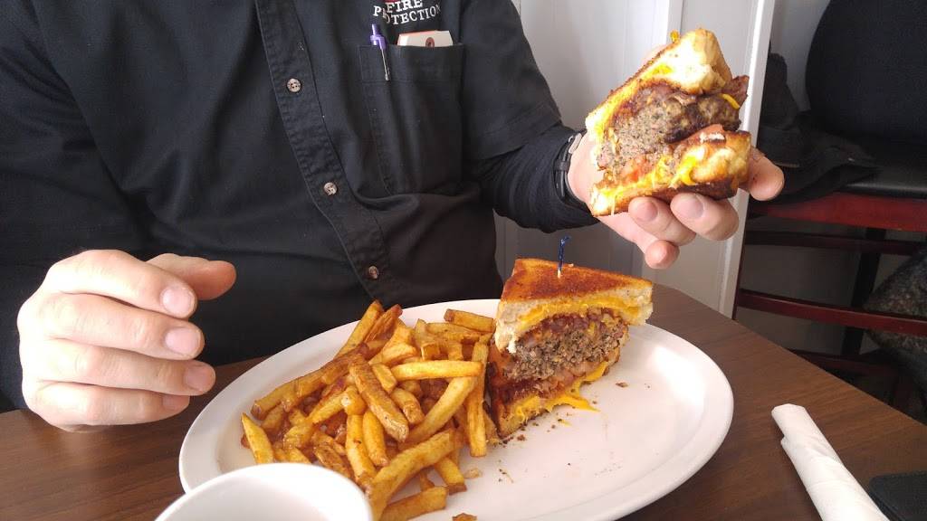 Uncle Archies Grill Inc | restaurant | 804 Simcoe St S, Oshawa, ON L1H 4K6, Canada | 9055760606 OR +1 905-576-0606