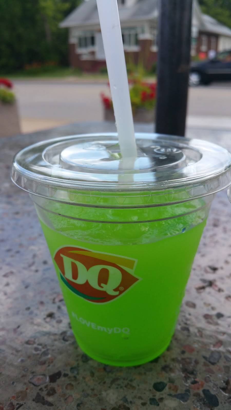 Dairy Queen Neenah Downtown | restaurant | 450 S Commercial St, Neenah, WI 54956, USA | 9207256531 OR +1 920-725-6531