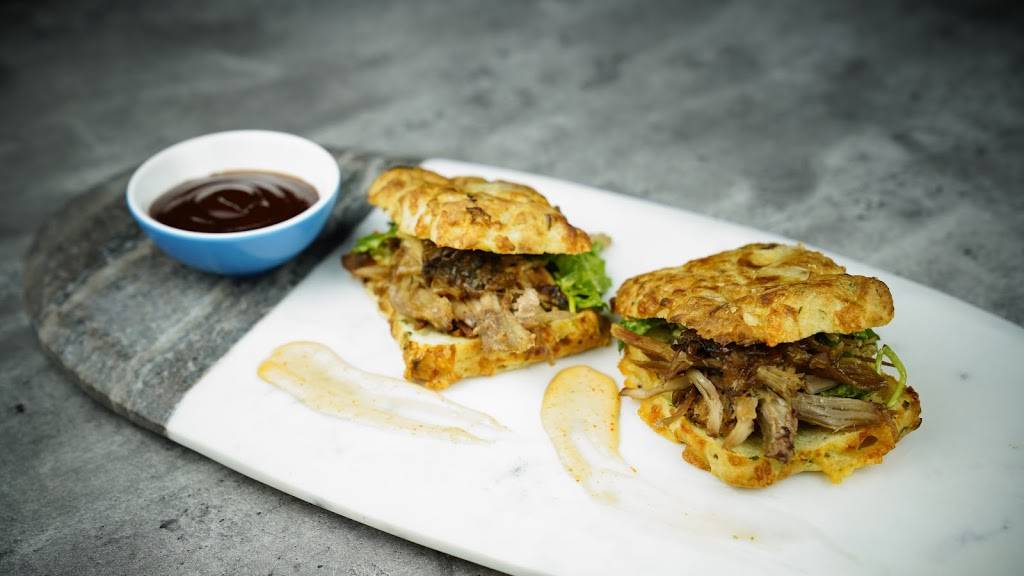 Bistro Box Restaurant & Bar | restaurant | 1521 1st Ave S #101, Seattle, WA 98134, USA | 2069223538 OR +1 206-922-3538