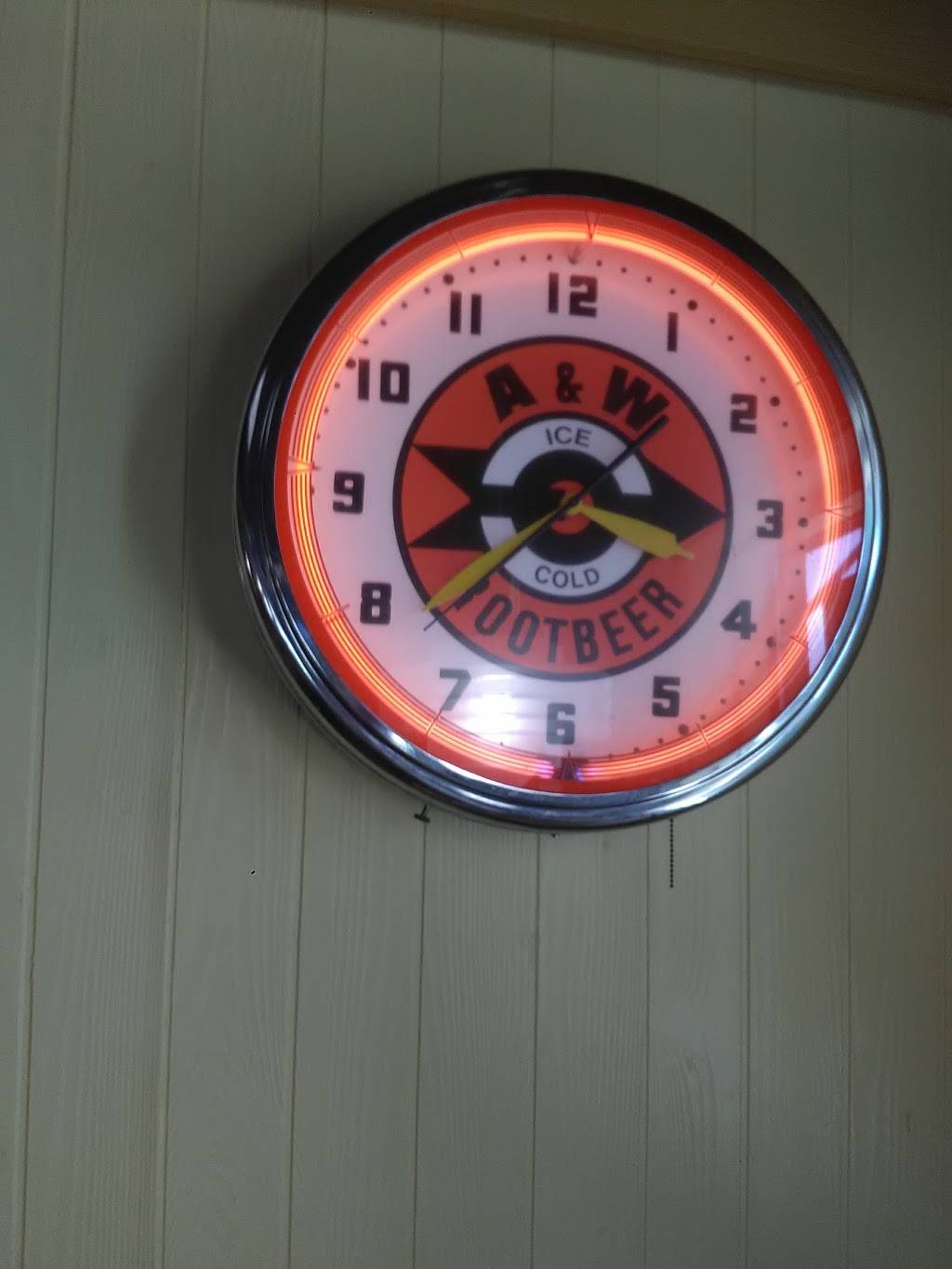 A&W | restaurant | 2624 Midway Rd, Carrollton, TX 75006, USA | 2144314722 OR +1 214-431-4722