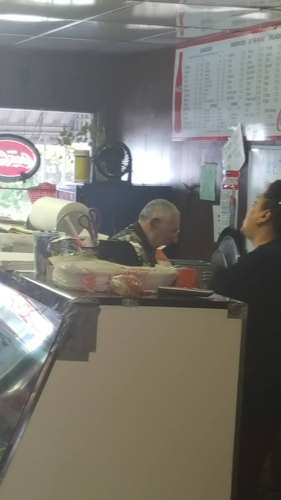 Sonnys Market | restaurant | 324 Jefferson Ave, New London, CT 06320, USA | 8604439716 OR +1 860-443-9716