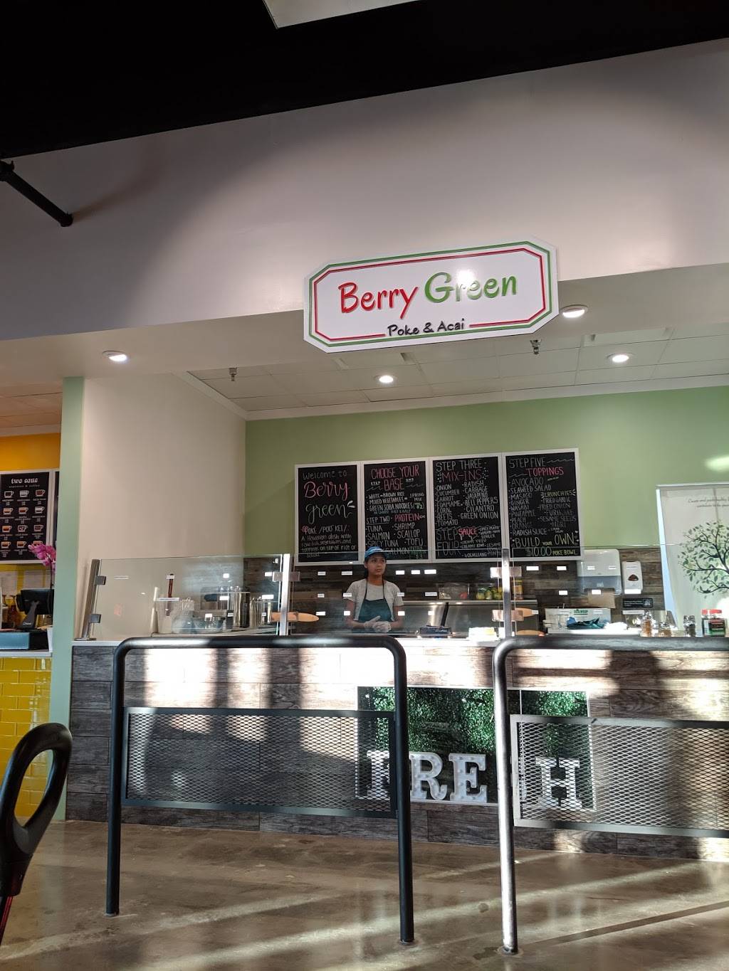 Streatside | restaurant | 6345 Multiplex Dr, Centreville, VA 20121, USA | 5717787378 OR +1 571-778-7378