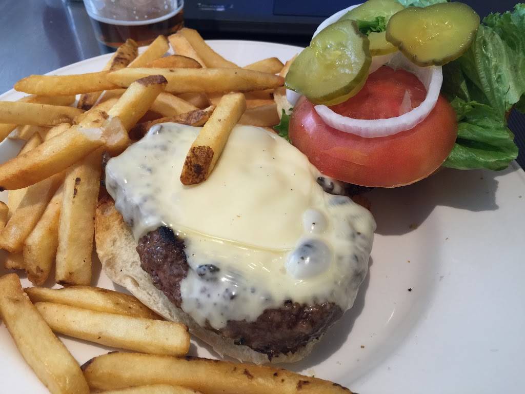 Beer Works | restaurant | 300 Terminal Dr, Boston, MA 02128, USA | 6175672337 OR +1 617-567-2337