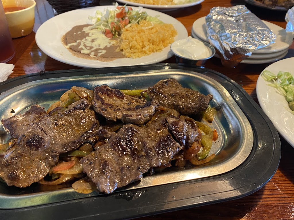 EL KAMINO BAY | restaurant | 5872 Battleship Pkwy, Spanish Fort, AL 36527, USA | 2512959080 OR +1 251-295-9080