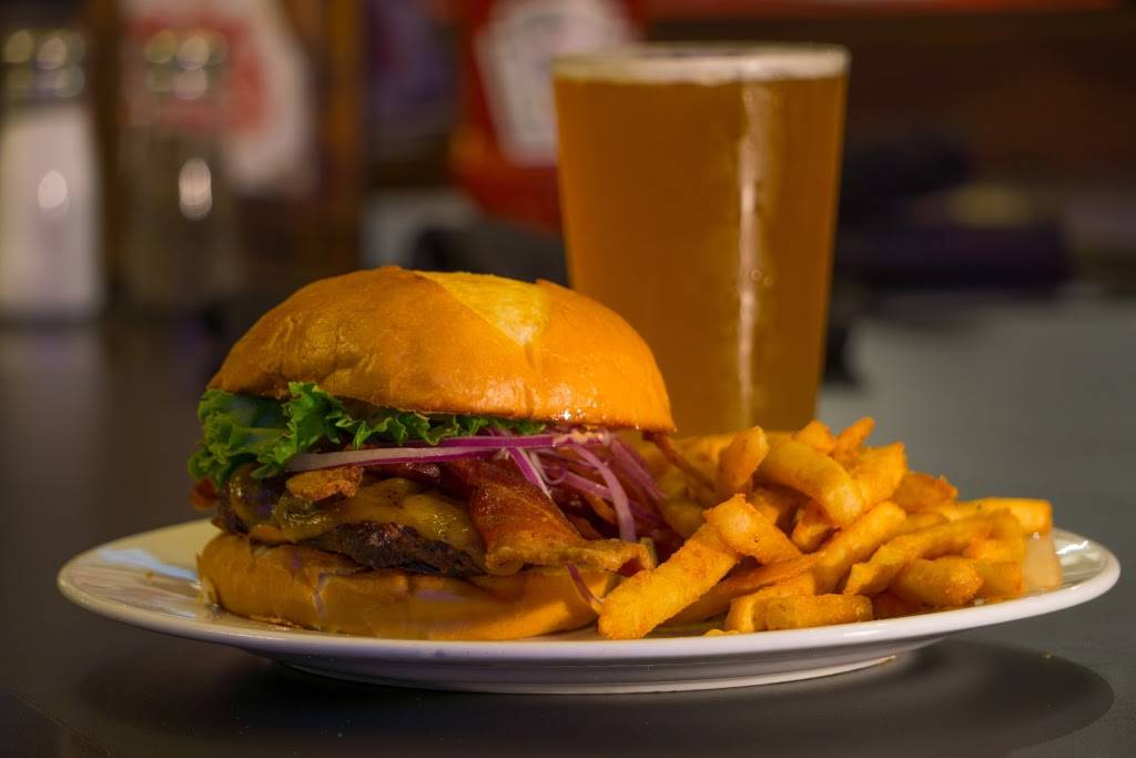 Great American Diner and Bar | restaurant | 4752 California Ave SW, Seattle, WA 98116, USA | 4254176797 OR +1 425-417-6797