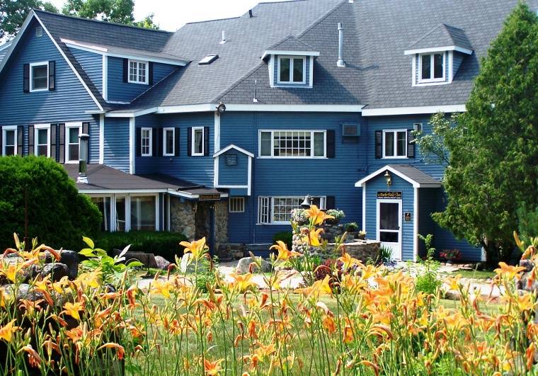 Darby Field Inn | restaurant | 185 Chase Hill Rd, Albany, NH 03818, USA | 6034472181 OR +1 603-447-2181