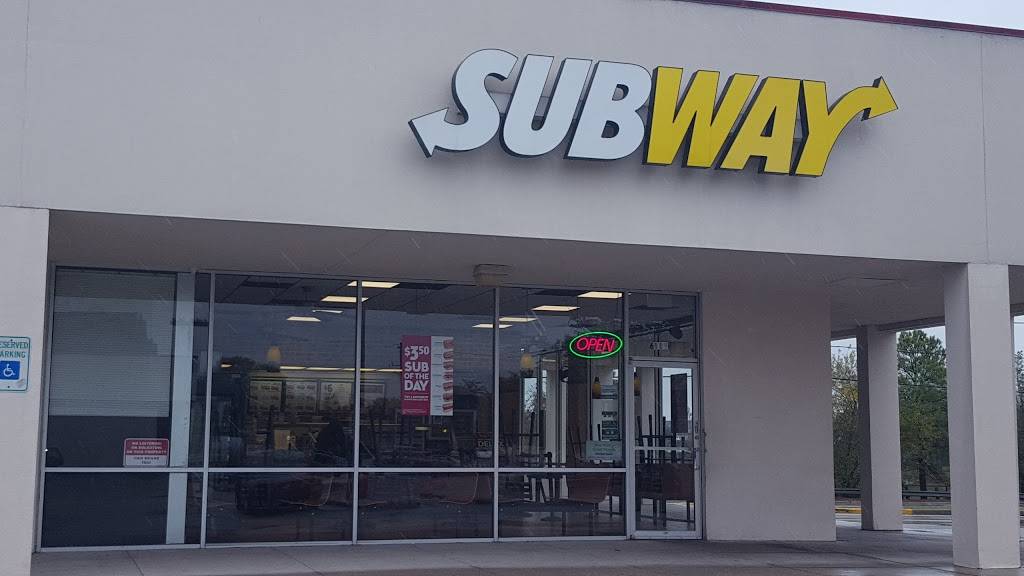 Subway Restaurants | restaurant | 6113 Telephone Rd, Houston, TX 77087, USA | 7136448867 OR +1 713-644-8867