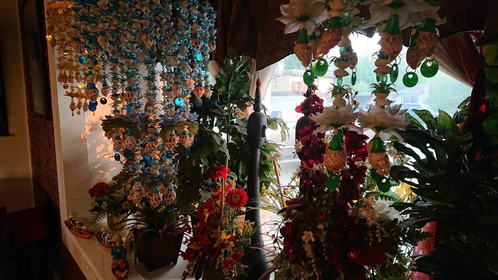 Thai Siam | restaurant | 3801 Lois Dr, Anchorage, AK 99517, USA | 9079297599 OR +1 907-929-7599