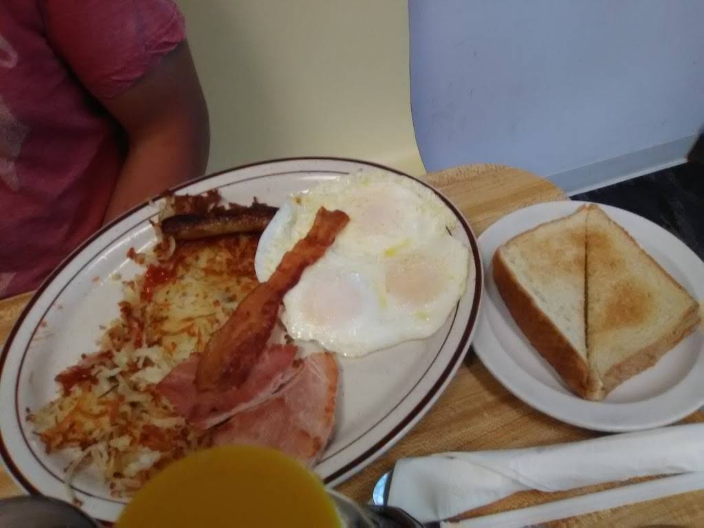 Maggies Cafe | restaurant | 8970 Lewis Ave, Temperance, MI 48182, USA | 7348472233 OR +1 734-847-2233