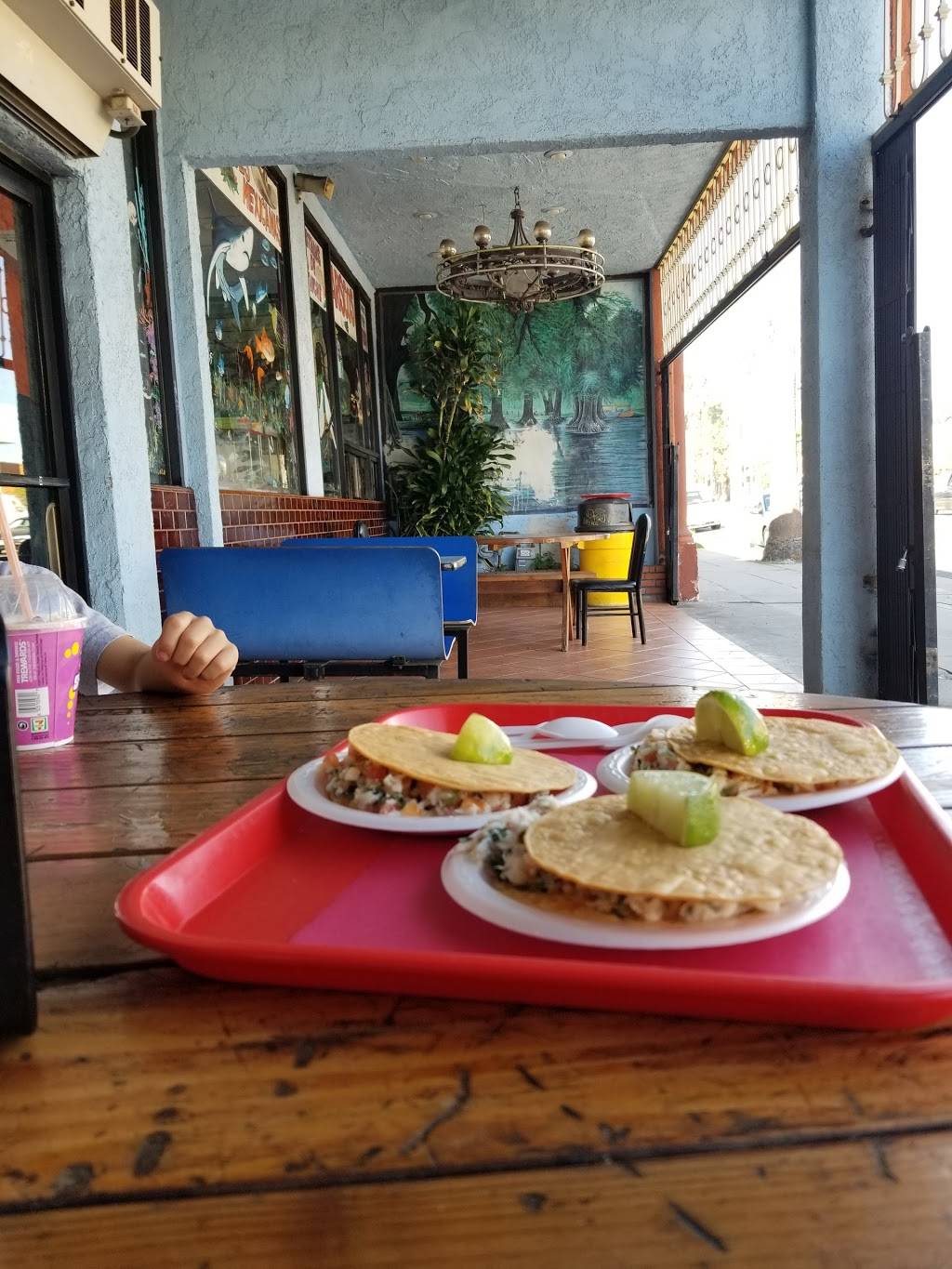 La Paz Seafood | restaurant | 1227 N Avalon Blvd, Wilmington, CA 90744, USA | 3108346567 OR +1 310-834-6567