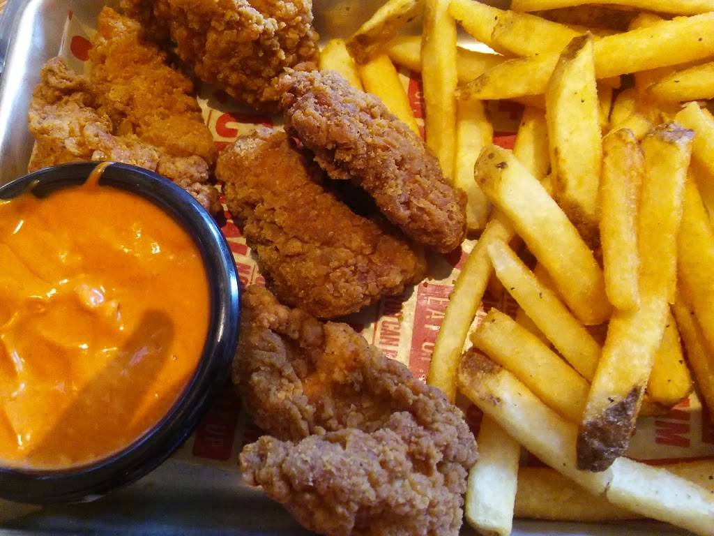 Applebees Grill + Bar | restaurant | 82894 CA-111, Indio, CA 92201, USA | 7603424149 OR +1 760-342-4149