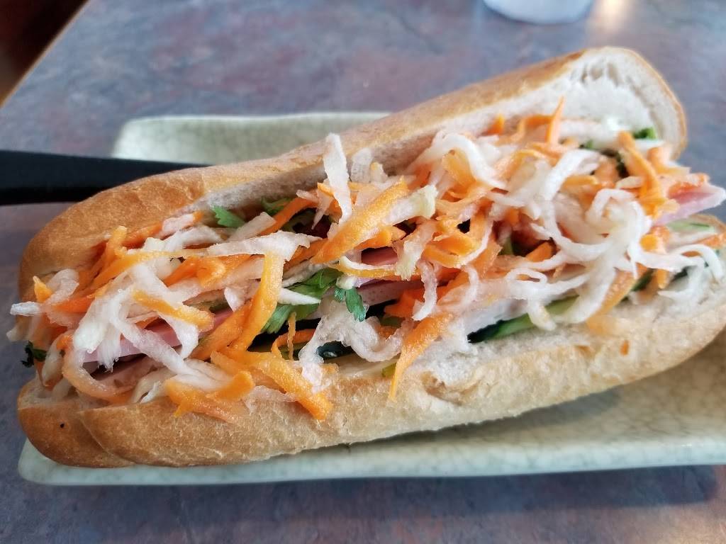 Tô Pho | restaurant | 823 E Algonquin Rd, Schaumburg, IL 60173, USA | 8473487778 OR +1 847-348-7778