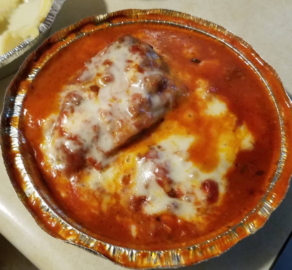 Dominicks Pizzeria | restaurant | 735 S 8th St, Dundee Township, IL 60118, USA | 8475511310 OR +1 847-551-1310