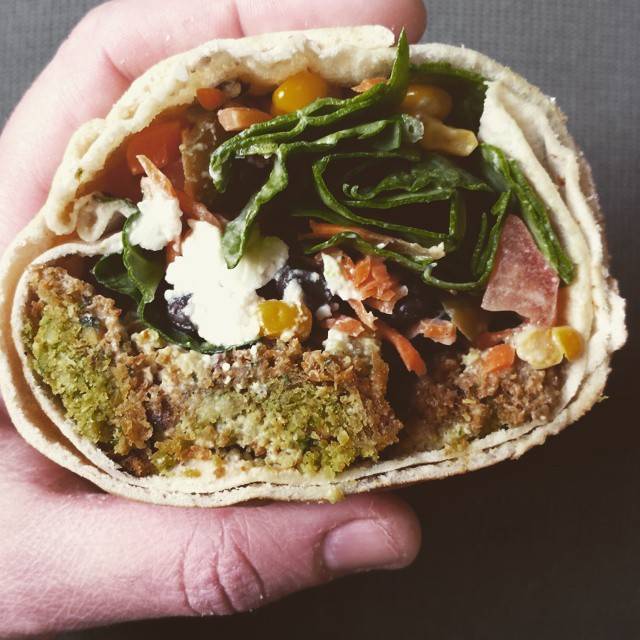 Pita Petes | restaurant | 901 Lucinda Ave Suite T, DeKalb, IL 60115, USA | 8157583012 OR +1 815-758-3012