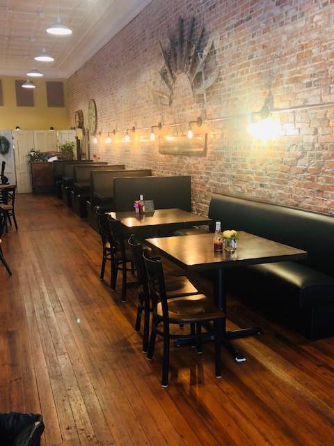 The Brew House | restaurant | 1206 Main Ave, Crete, NE 68333, USA | 4024187070 OR +1 402-418-7070