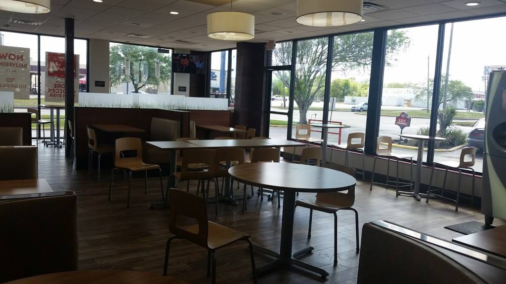 Wendys | restaurant | 10235 Almeda Genoa Rd, Houston, TX 77075, USA | 8325093019 OR +1 832-509-3019