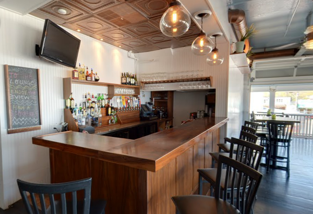 Inn On the Blues | night club | 7 Ocean Ave, York Beach, ME 03910, USA | 2073513221 OR +1 207-351-3221