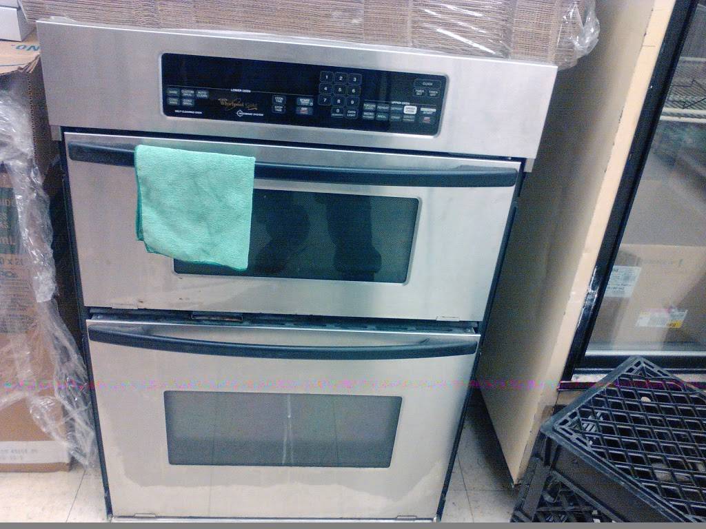 COSTA FRUIT AND PRODUCE | restaurant | 8502 Quincy Ave, Cleveland, OH 44106, USA | 2164502388 OR +1 216-450-2388