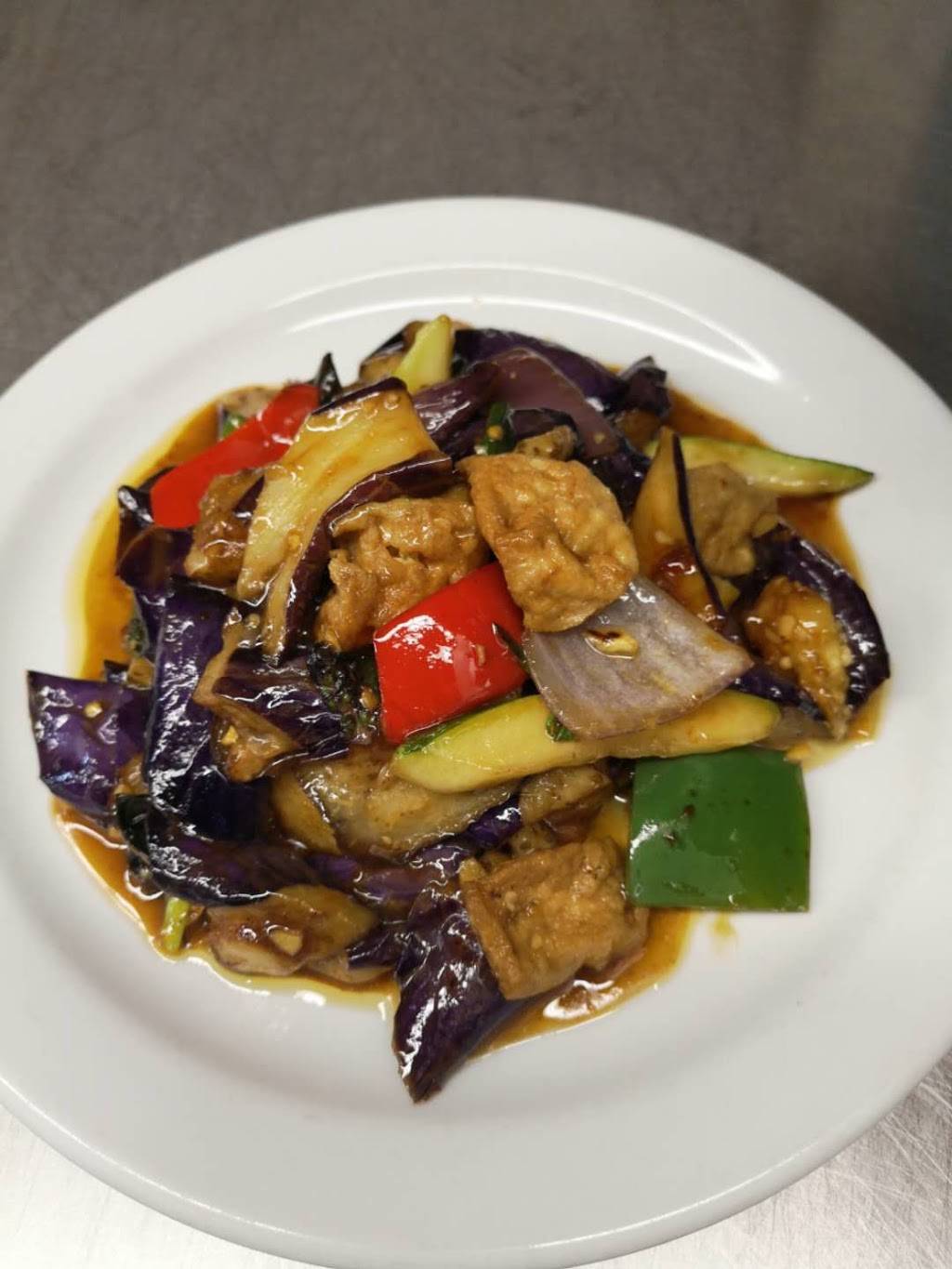 Qinthai chinese cuisine | restaurant | 325 Weston Rd Unit 10 B, York, ON M6N 4Z9, Canada | 4162430630 OR +1 416-243-0630