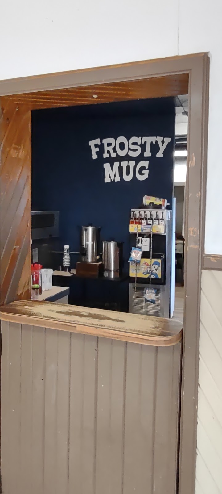 Frosty Mug | restaurant | 607 16th Ave, Franklin, NE 68939, USA | 3084253613 OR +1 308-425-3613