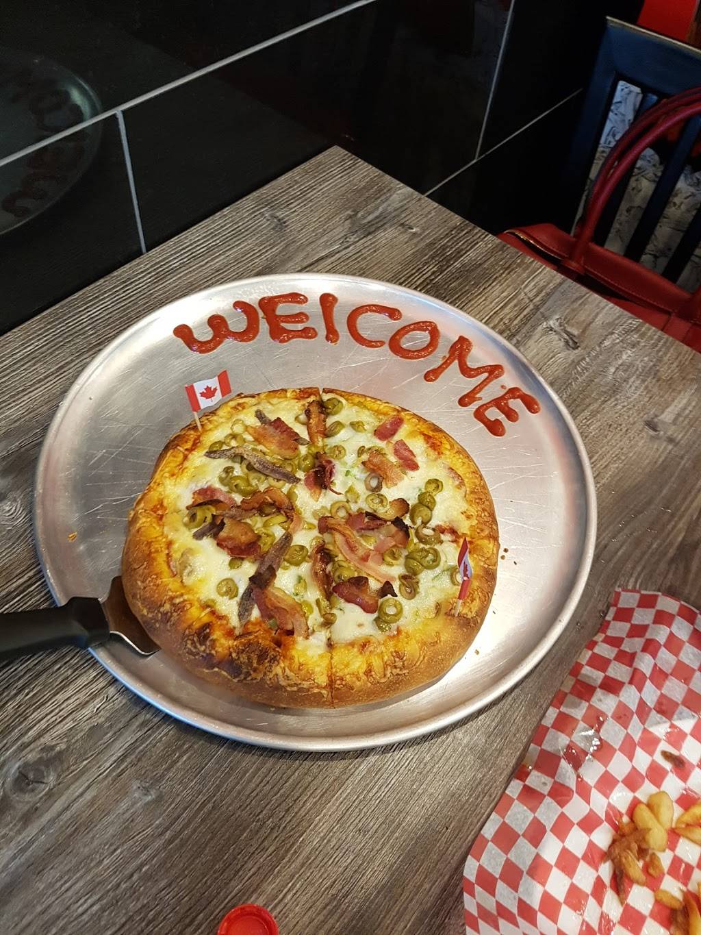 Louis Pizza Express Orleans | meal takeaway | 1600 Forest Valley Dr, Orléans, ON K1C 6X7, Canada | 6138375000 OR +1 613-837-5000