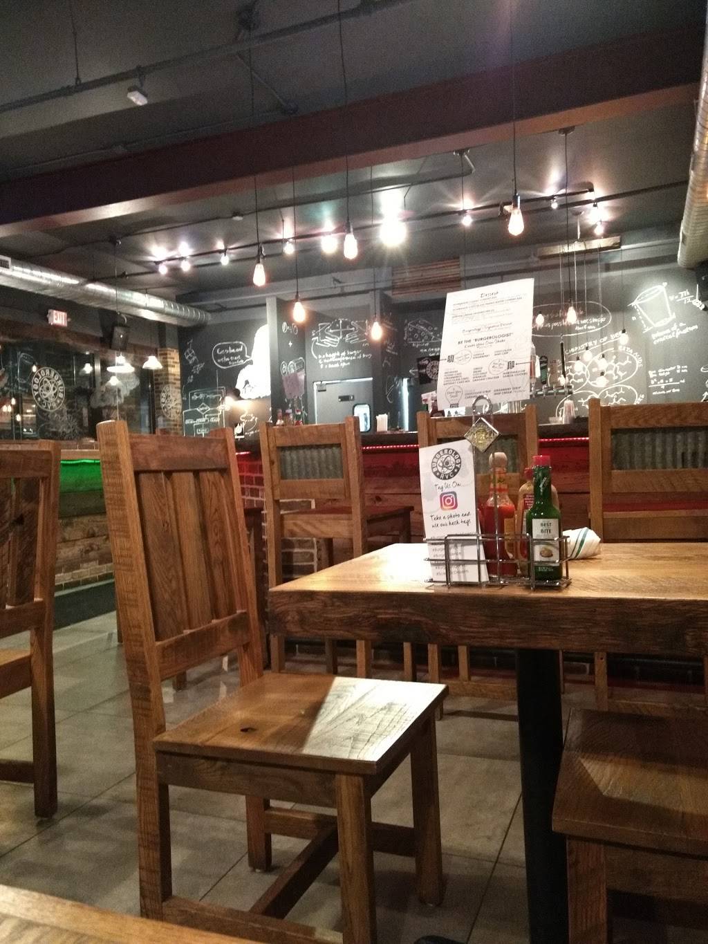 Burgerology | restaurant | 226 Merrick Rd, Rockville Centre, NY 11570, USA | 5166009720 OR +1 516-600-9720