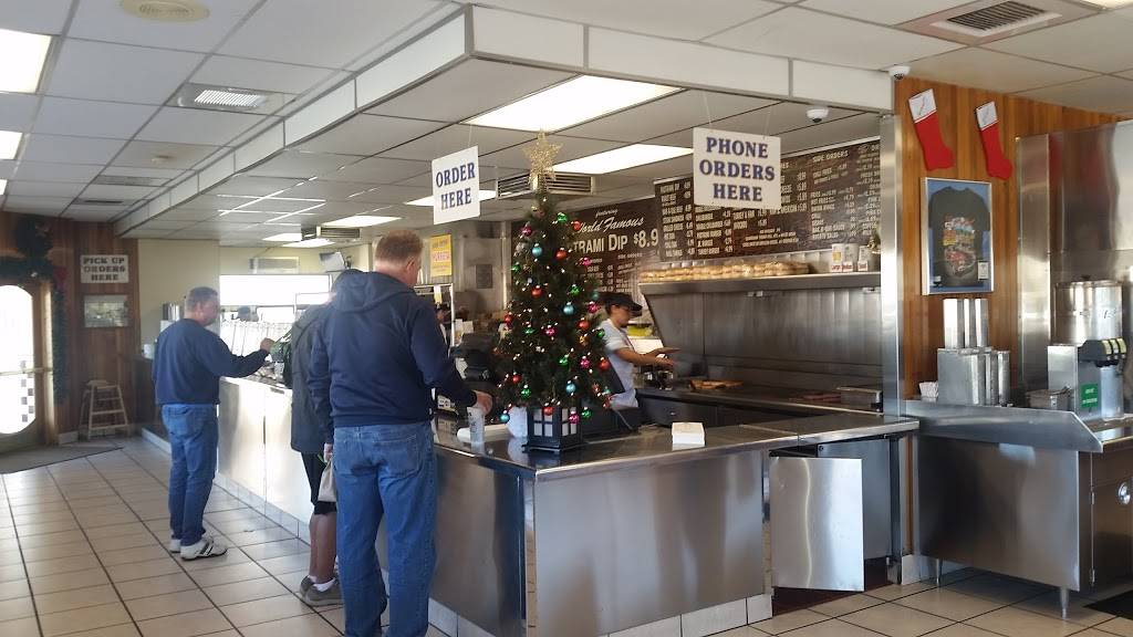 The Hat | restaurant | 1308 E Los Angeles Ave, Simi Valley, CA 93065, USA | 8055790007 OR +1 805-579-0007