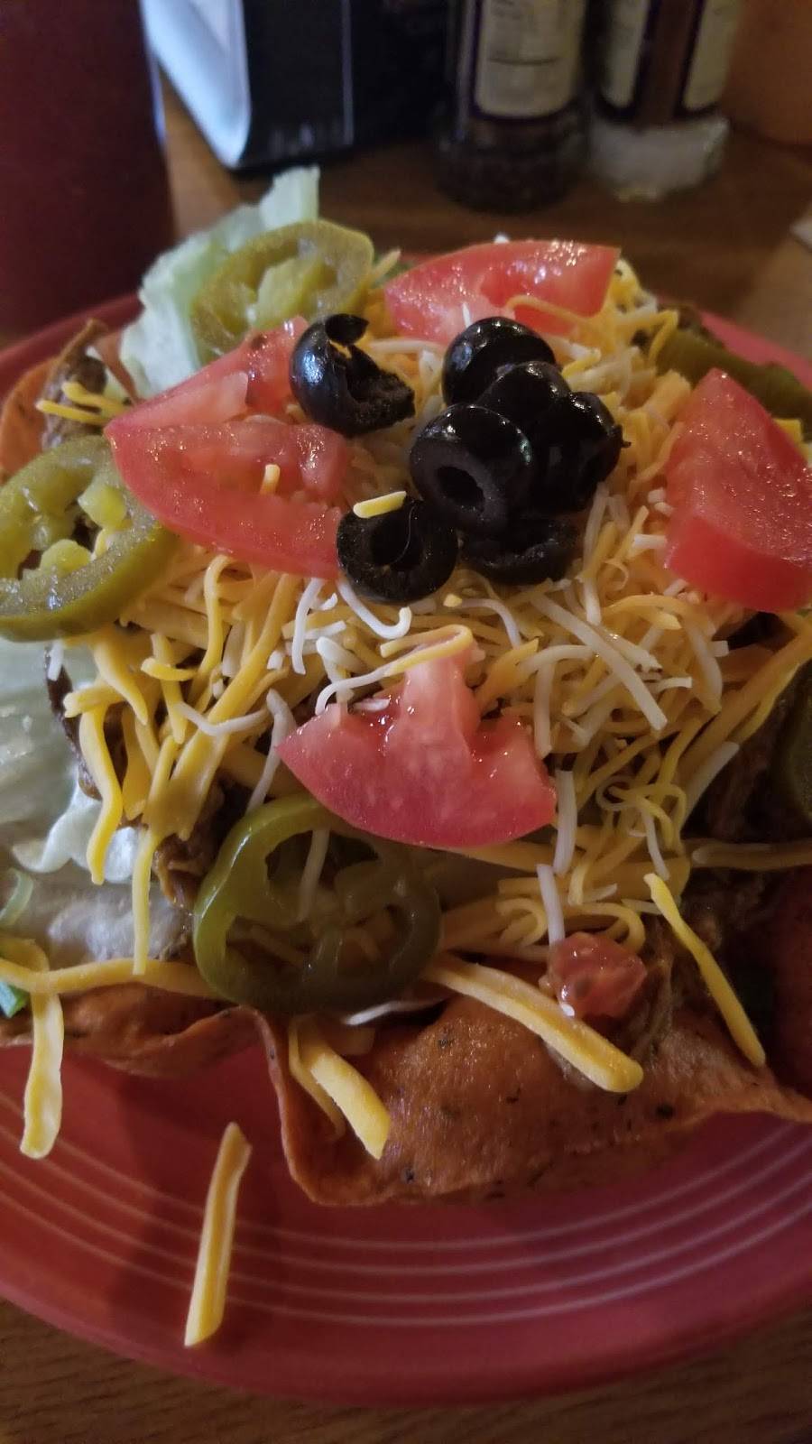 Leslie Happy Ours | restaurant | 147 S Main St, Leslie, MI 49251, USA | 5178786400 OR +1 517-878-6400