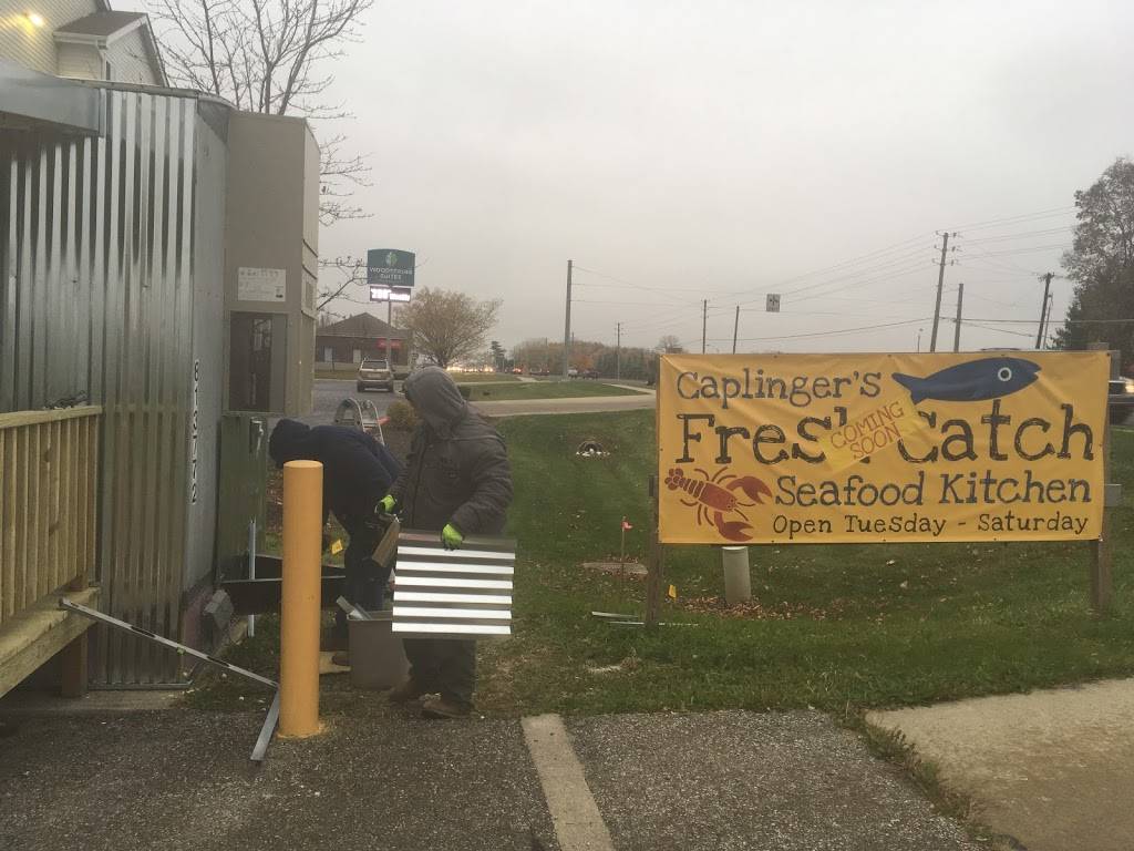 Caplingers Fresh Catch Seafood Kitchen | restaurant | 9535 Pendleton Pike, Indianapolis, IN 46236, USA | 3173895378 OR +1 317-389-5378