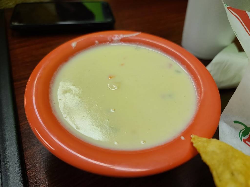 Marinas Bar & Mexican Grill | restaurant | 3650 S Main St, Grove, OK 74344, USA | 9189647045 OR +1 918-964-7045