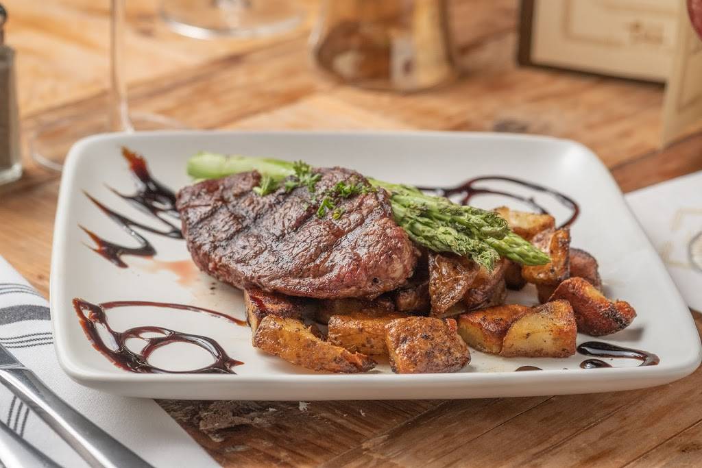 Brass Hat | restaurant | 103 S 30th Ave, Hattiesburg, MS 39401, USA | 6012556933 OR +1 601-255-6933