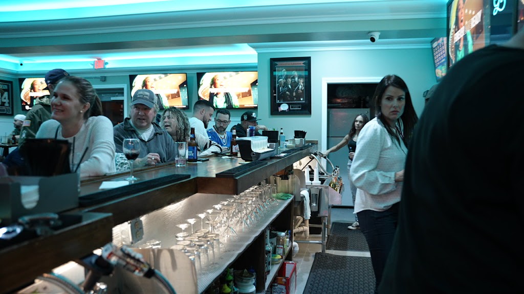 The Local | restaurant | 478 Waterman Ave, East Providence, RI 02914, USA | 4013379337 OR +1 401-337-9337