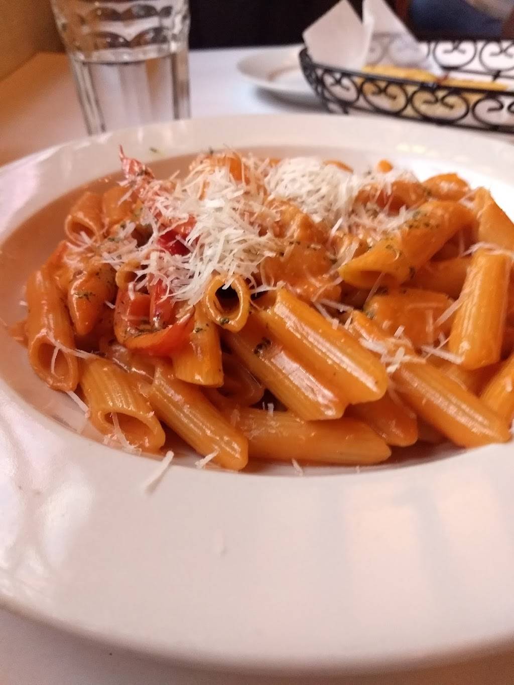 Antique Table Restaurant | restaurant | 2 Essex St, Lynn, MA 01902, USA | 7814779778 OR +1 781-477-9778