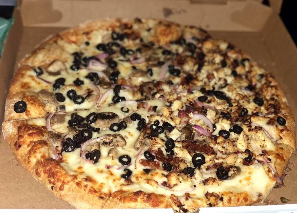 Leonardos Pizza | restaurant | 415 Forest Ave, Portland, ME 04101, USA | 2077754444 OR +1 207-775-4444