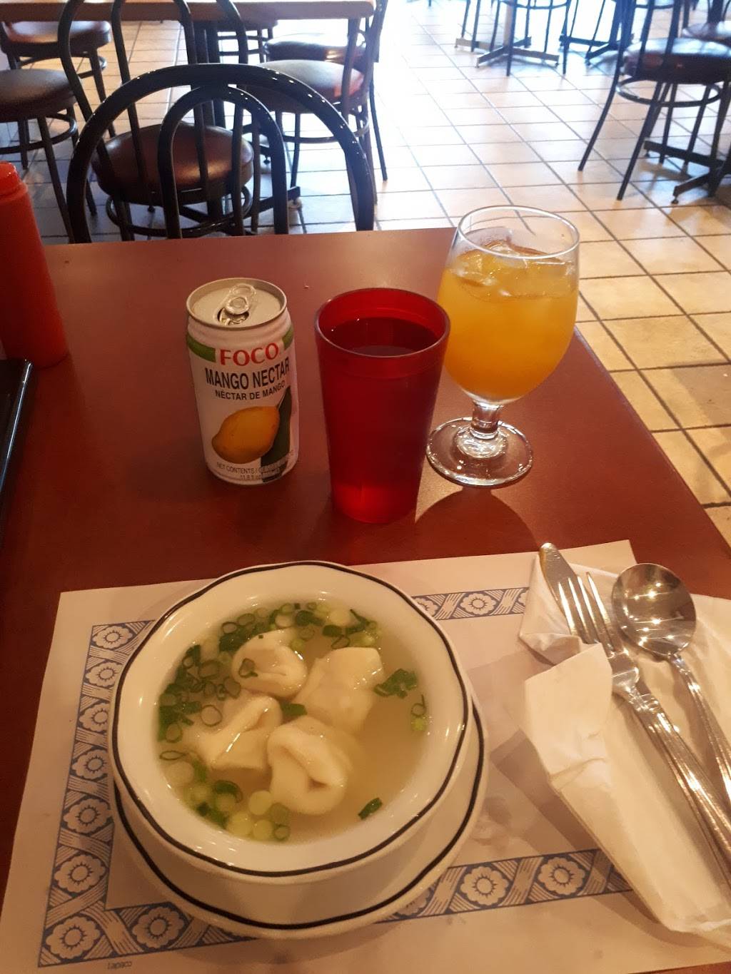 Restaurant Nouilles Impériales | meal takeaway | 12000 Boulevard Armand-Bombardier, Montréal, QC H1E 1M5, Canada | 5148816116 OR +1 514-881-6116